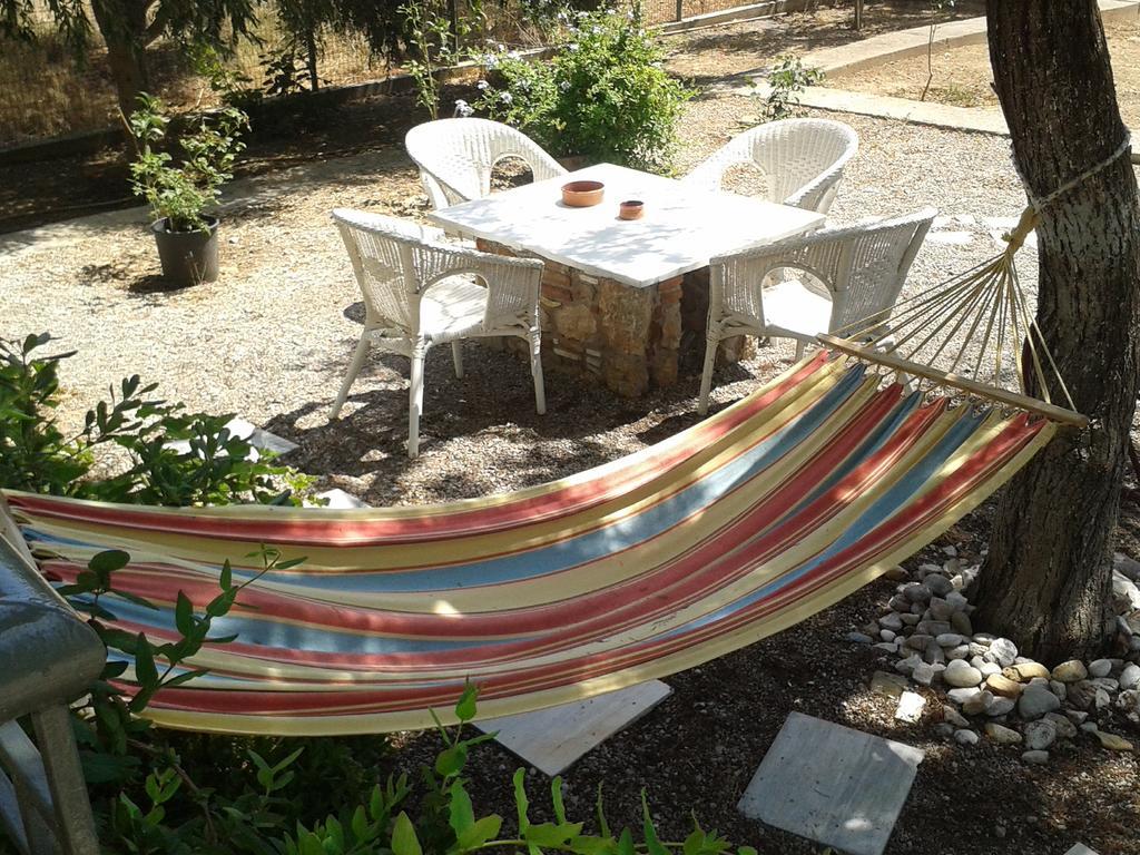 Elea Guesthouse Galaxídhion Habitación foto